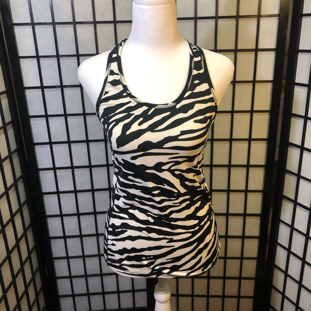 Athletic top